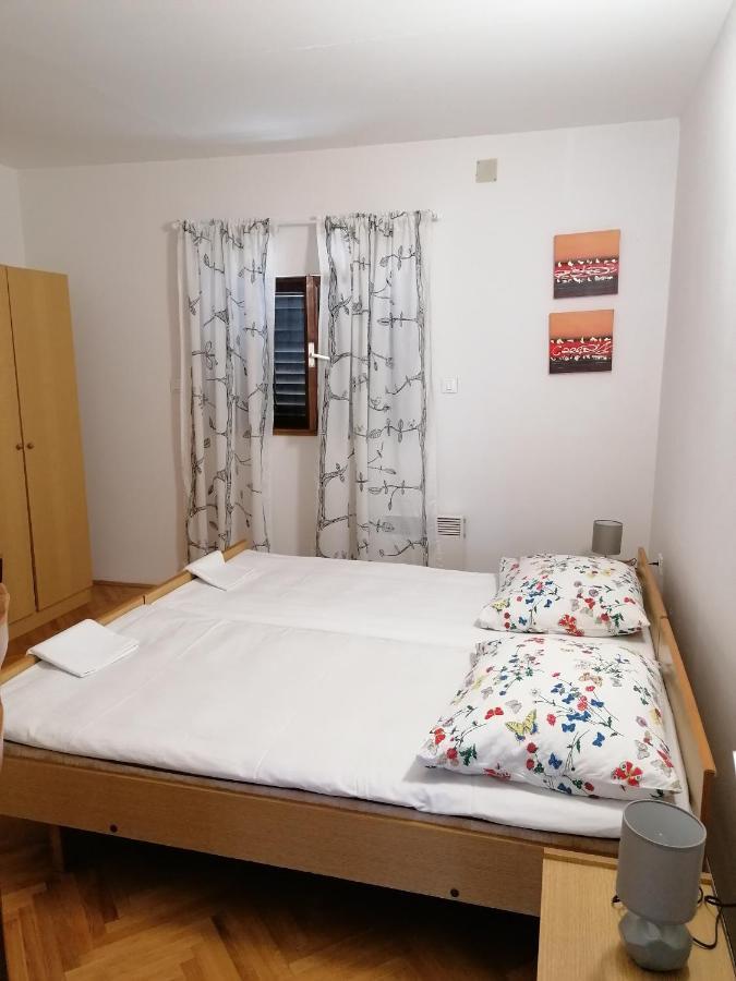 Apartment Halugica Kali Esterno foto